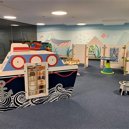 アパート Nadmorskie Tarasy A302 コウォブジェク